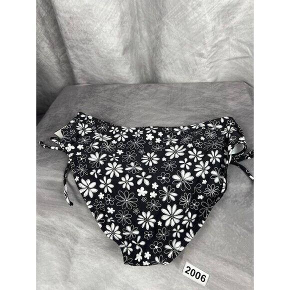 Salt + Cove Floral Print Bikini Bottoms Juniors Large Black/White Pull On - Picture 6 of 7
